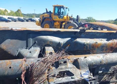 2025 Chevrolet Silverado 1500 4Wd Standard Bed Rst из США, поврежденный, VIN 1GCRKEED2SZ221205